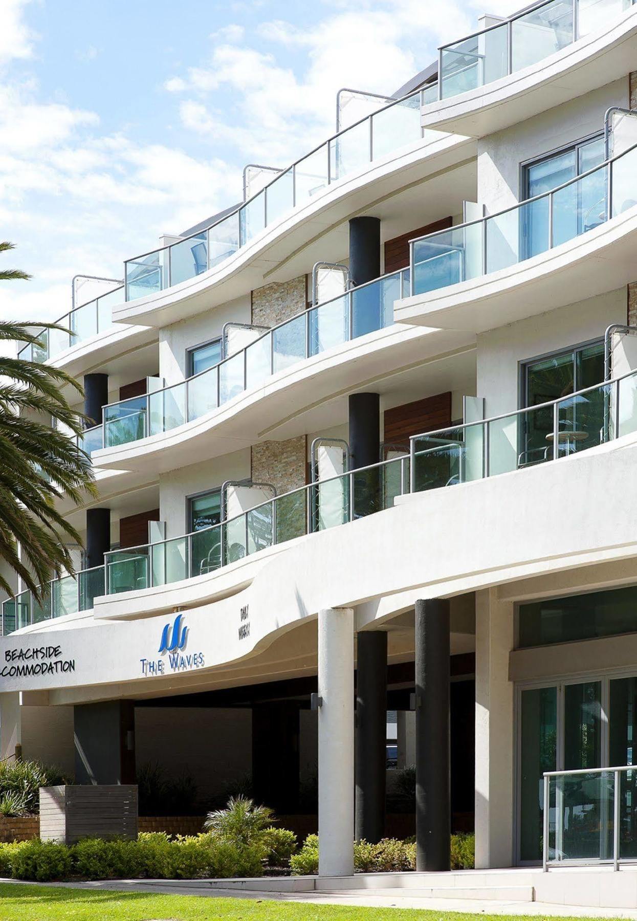 The Waves Apartments Cowes Eksteriør billede